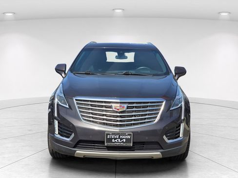 Used 2018 Cadillac XT5 Platinum w/ Driver Assist Package AWD/4WD image 8