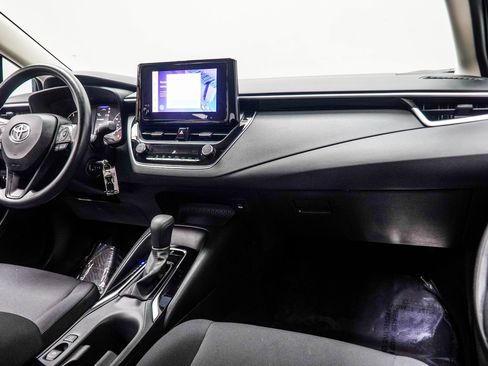 Used 2024 Toyota Corolla LE image 16