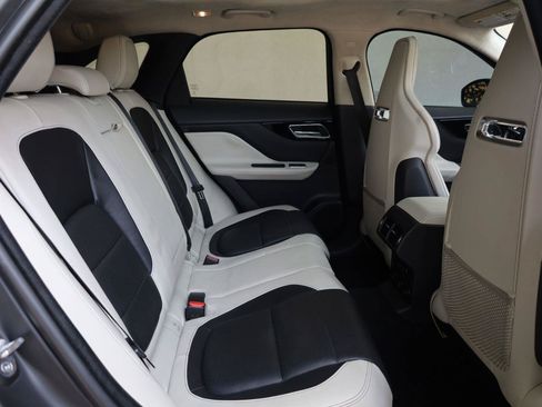 Used 2019 Jaguar F-PACE R-Sport AWD/4WD image 27