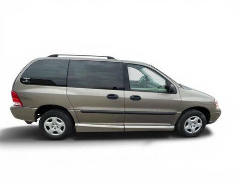 Used 2006 Ford Freestar SE FWD image 7