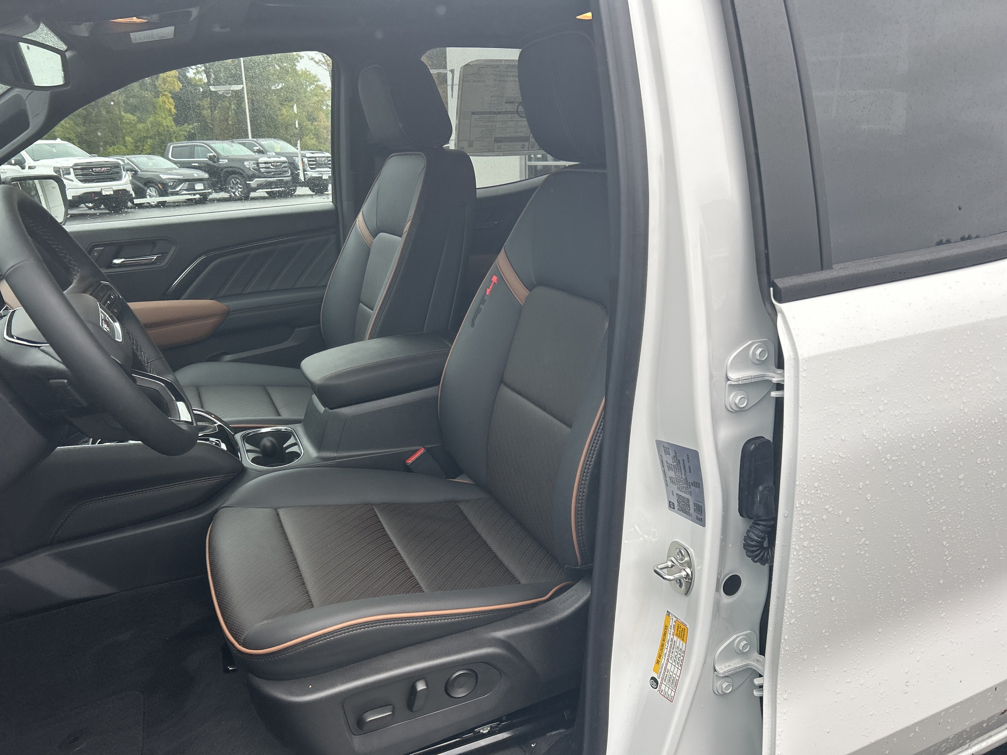 New 2026 GMC Canyon AT4 w/ Technology Plus Package AWD/4WD image 19