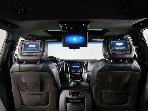 Used 2019 Cadillac Escalade ESV Platinum AWD/4WD image 21