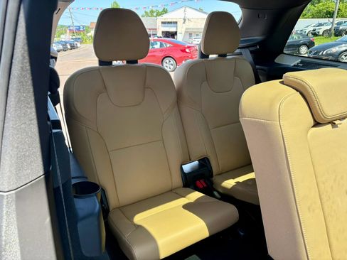 Used 2017 Volvo XC90 T6 Momentum w/ Vision Package AWD/4WD image 27