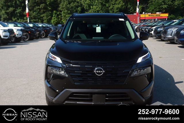 Certified 2026 Nissan Rogue Dark Armor FWD image 2