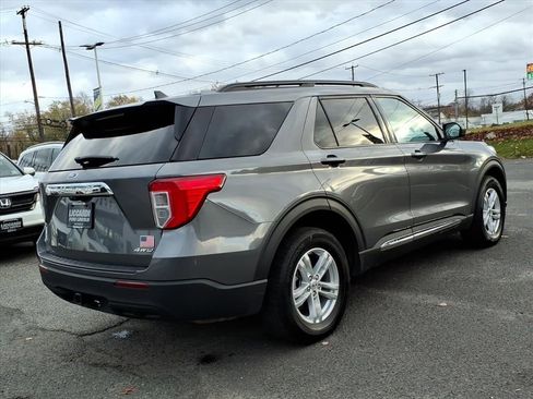 Certified 2022 Ford Explorer XLT w/ Class IV Trailer Tow Package image 6