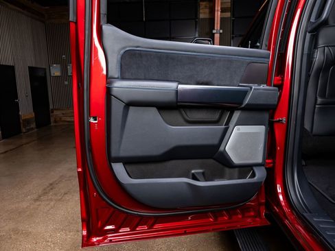 Used 2026 Ford F250 Platinum image 38