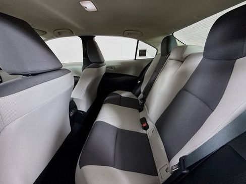 Certified 2025 Toyota Corolla LE image 9