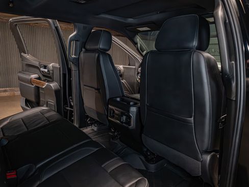 Used 2022 Chevrolet Silverado 1500 High Country image 26