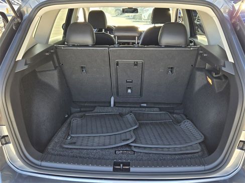 Used 2022 Volkswagen Taos SE w/ Driver Assistance Package image 17