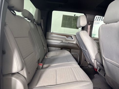 Used 2024 Chevrolet Silverado 3500 LT image 24