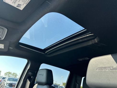 New 2026 GMC Sierra 2500 AT4 w/ AT4 Premium Plus Package AWD/4WD image 33