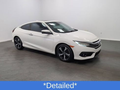 Used 2016 Honda Civic Touring image 2