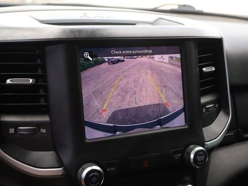 Used 2019 RAM 1500 Big Horn AWD/4WD image 18