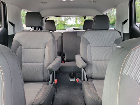 Certified 2019 Chevrolet Traverse LT FWD image 13