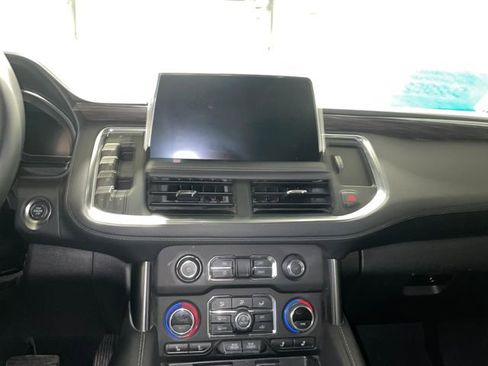 Used 2024 Chevrolet Tahoe Z71 image 18