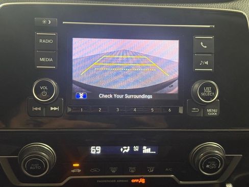 Used 2018 Honda CR-V LX image 18