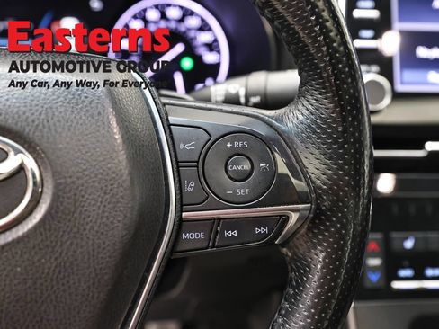 Used 2021 Toyota Avalon XSE FWD image 16