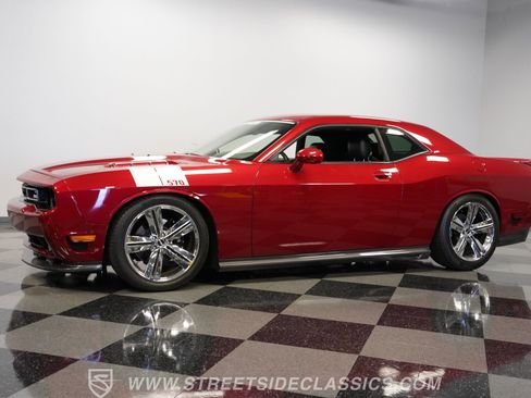 Used 2010 Dodge Challenger R/T w/ Sound Group image 6