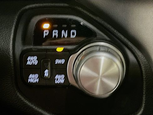 Used 2020 RAM 1500 Laramie w/ Sport Appearance Package AWD/4WD image 17