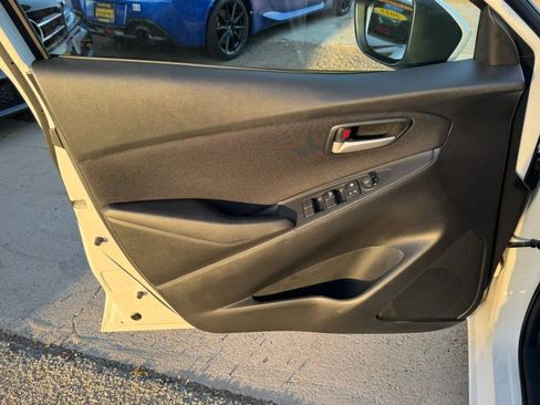 Used 2019 Toyota Yaris LE FWD image 26