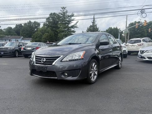 Used 2014 Nissan Sentra SR w/ SR Driver Package FWD image 7