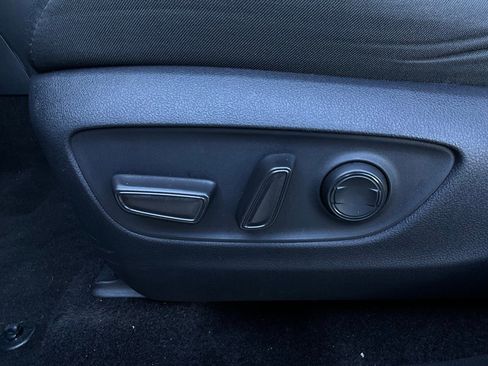 Used 2025 Toyota RAV4 XLE image 11