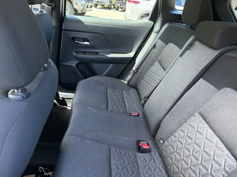 Used 2025 Nissan Kicks SV FWD image 30