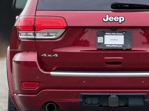 Used 2015 Jeep Grand Cherokee Overland w/ Advanced Technology Group AWD/4WD image 13