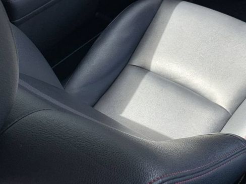 Used 2021 Toyota 4Runner Venture w/ Moonroof Package AWD/4WD image 18