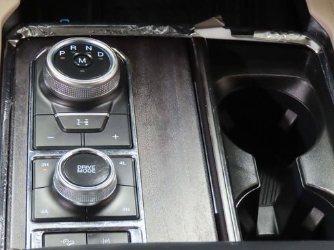 Used 2023 Ford Expedition Platinum AWD/4WD image 13