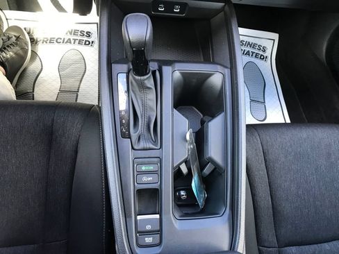 Certified 2025 Honda Accord SE image 19