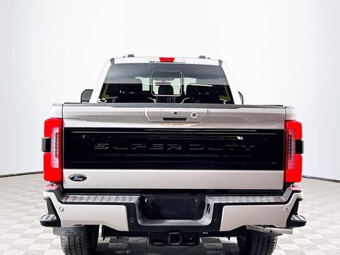 Used 2025 Ford F350 Platinum w/ FX4 Off-Road Package image 6