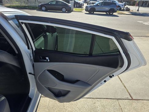 Used 2015 Kia Optima EX FWD image 16