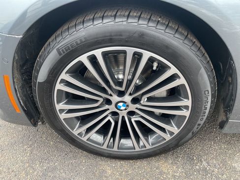 Used 2017 BMW 530i xDrive image 4