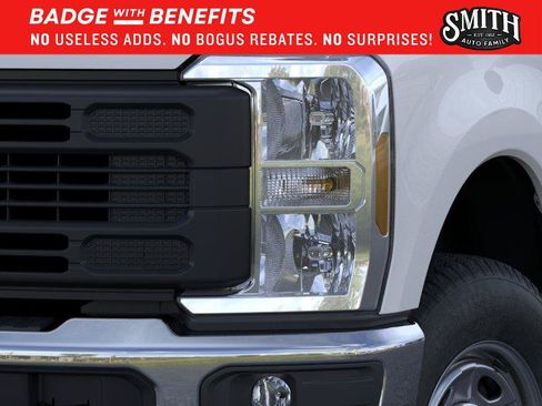 New 2026 Ford F250 XL w/ FX4 Off-Road Package AWD/4WD image 19