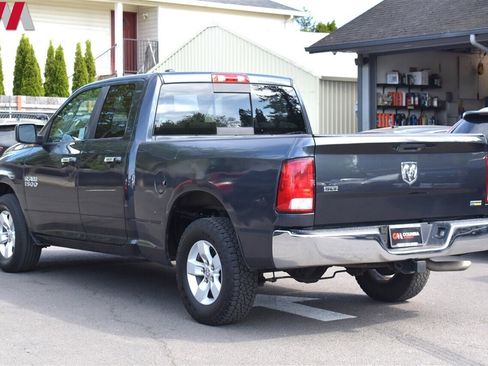 Used 2015 RAM 1500 Classic SLT image 2