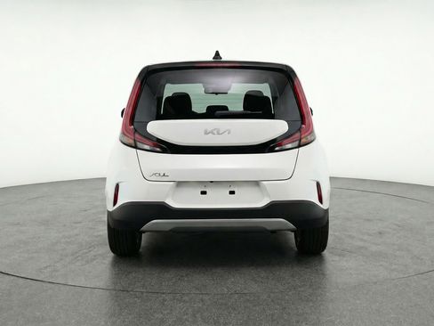 Used 2025 Kia Soul LX w/ LX Technology Package image 7