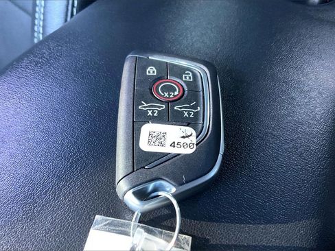 Used 2024 Chevrolet Corvette Stingray Coupe w/ 1LT image 9