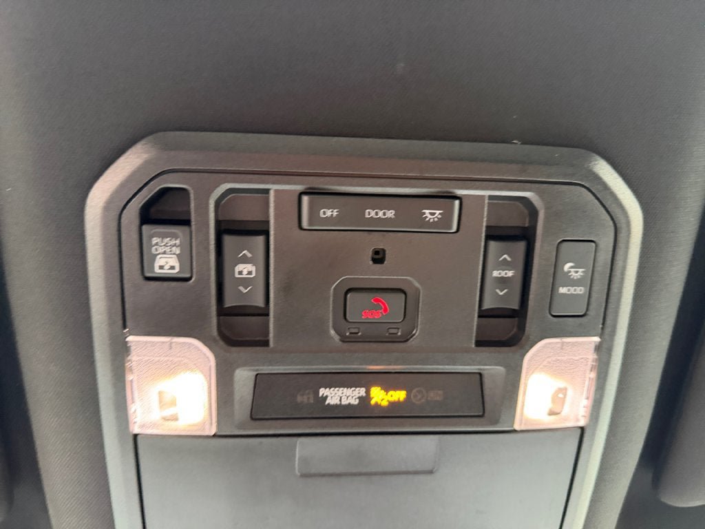 Used 2024 Toyota Tundra Platinum AWD/4WD image 32