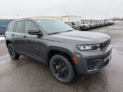 New 2026 Jeep Grand Cherokee Altitude
