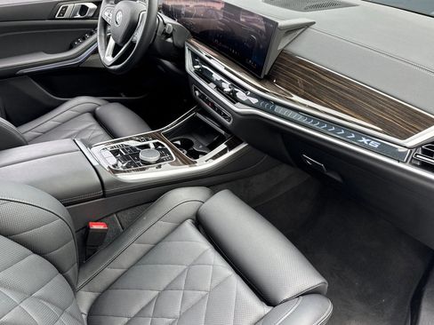 Used 2025 BMW X5 xDrive40i image 32