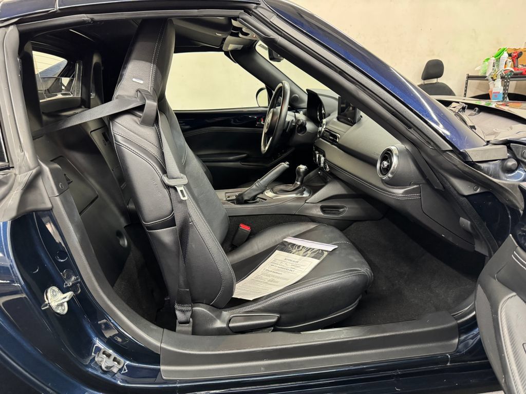Used 2025 MAZDA MX-5 Miata RF Grand Touring RWD image 23