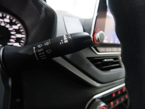 Used 2022 Nissan Altima 2.5 SV image 37