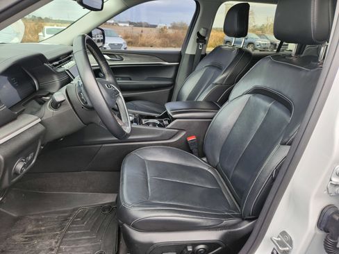 Used 2021 Jeep Grand Cherokee L Limited w/ Trailer Tow Group (B) image 15