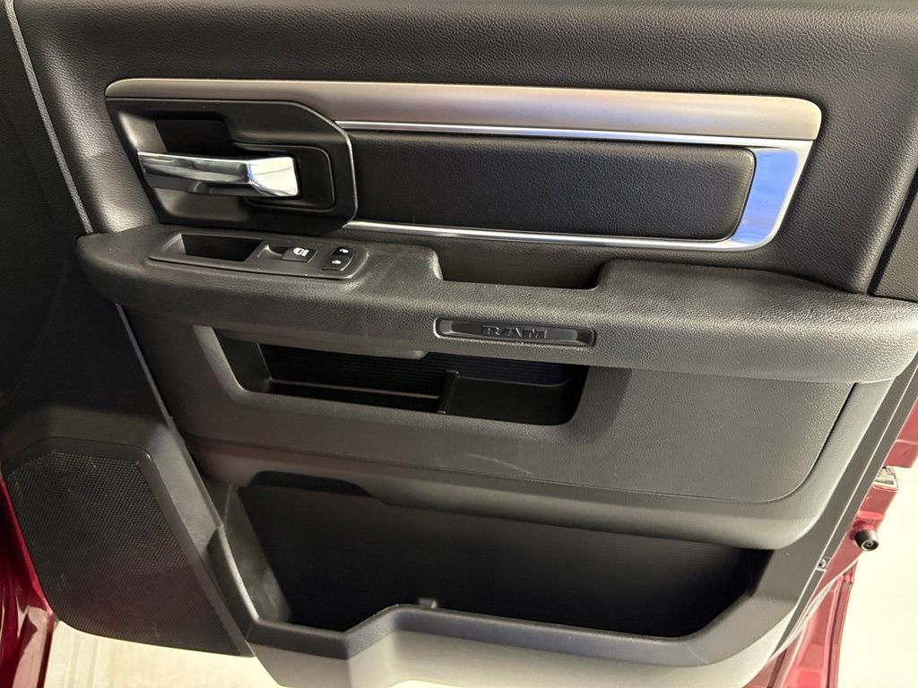 Used 2024 RAM 1500 Warlock AWD/4WD image 38
