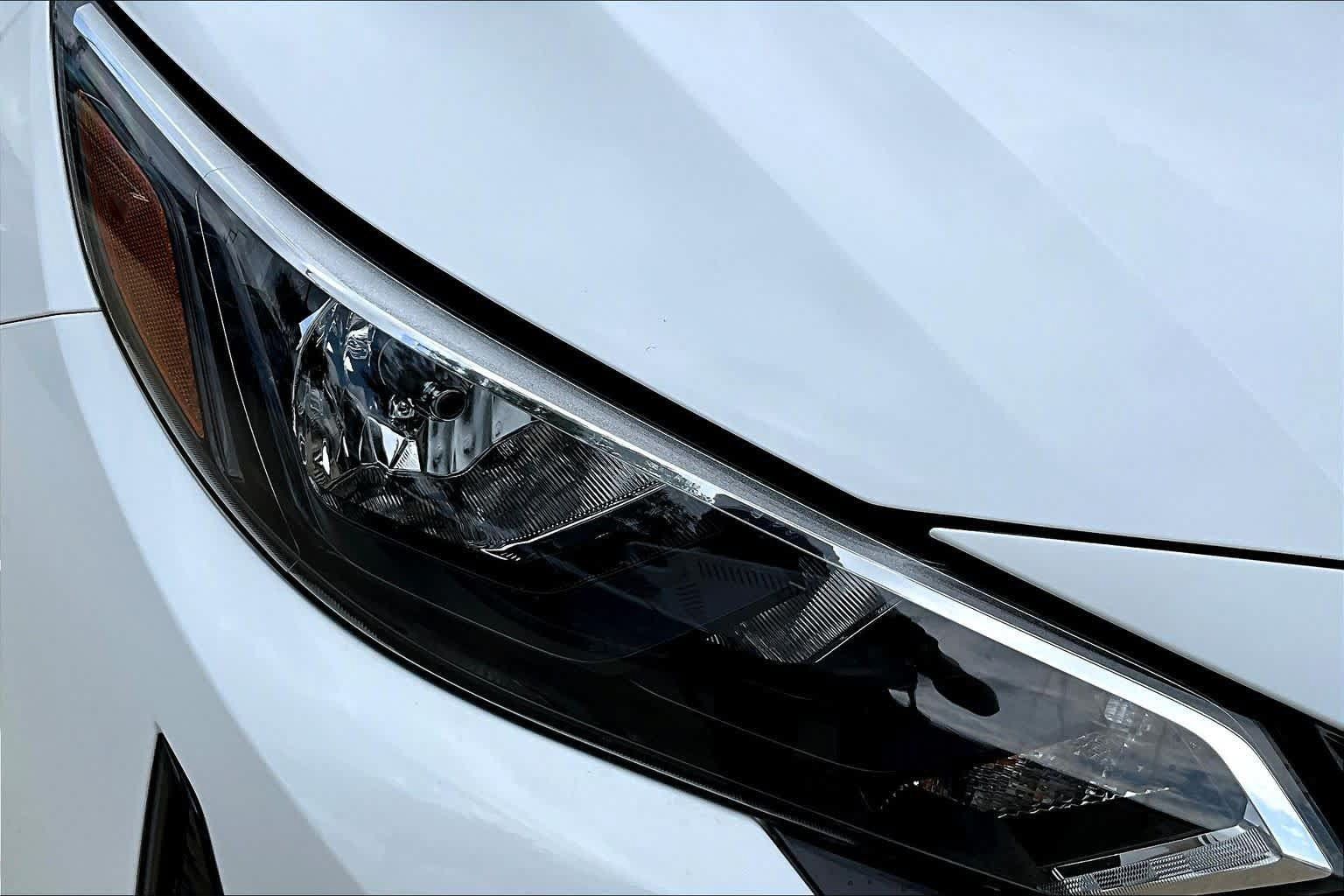 Used 2025 Nissan Sentra SV w/ Trunk Package FWD image 26