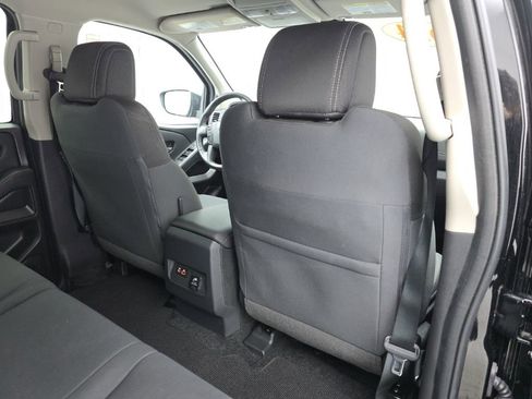 Used 2024 Nissan Frontier SV w/ Hardbody Edition image 44