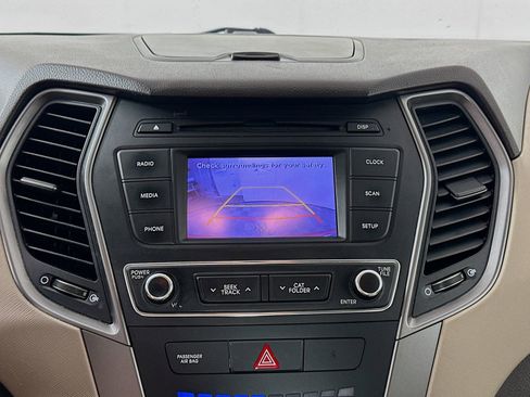Used 2017 Hyundai Santa Fe Sport FWD image 13