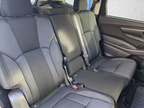 Certified 2025 Subaru Ascent Premium image 25