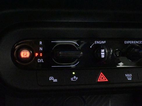 Certified 2025 MINI Cooper S image 27